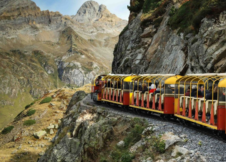 Tren de L´Artuste Jaca – San Juan de la Peña (especial San Joan)